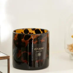 ESCAPE BLACK OUDH Bougie Parfumée Dans Un Verre Noir, Brun, Multicolore